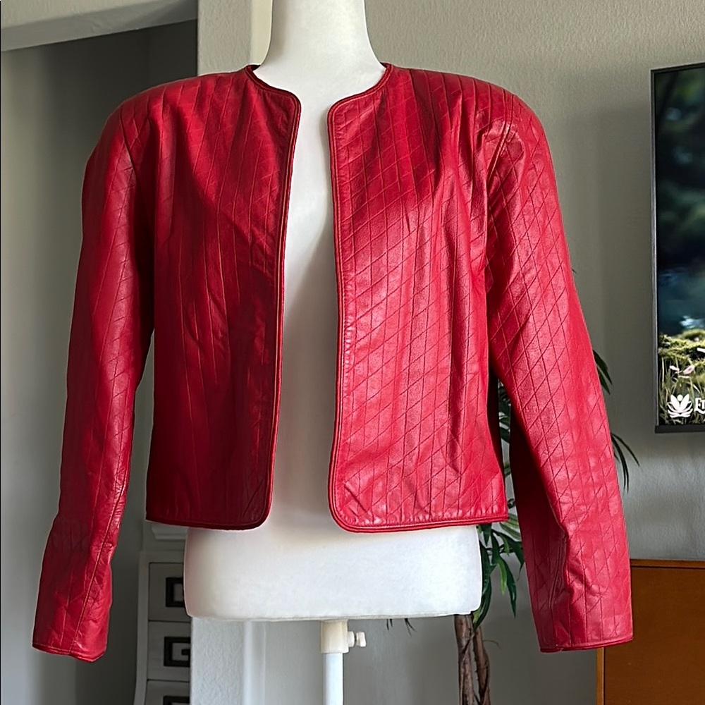 Lord &Taylor Vintage Leather Red Cropped Leather Jacket with Quilted Design